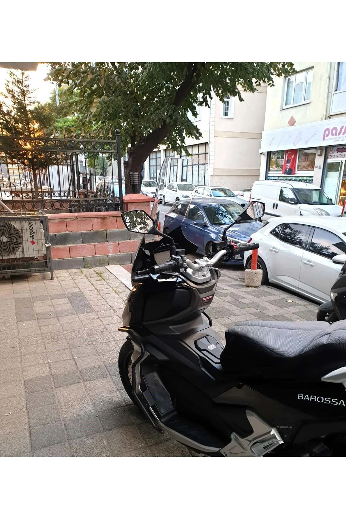 Barossa ADV 125 Ön Cam 2025-2026 Model 78cm Şeffaf Renkli 4mm UZU