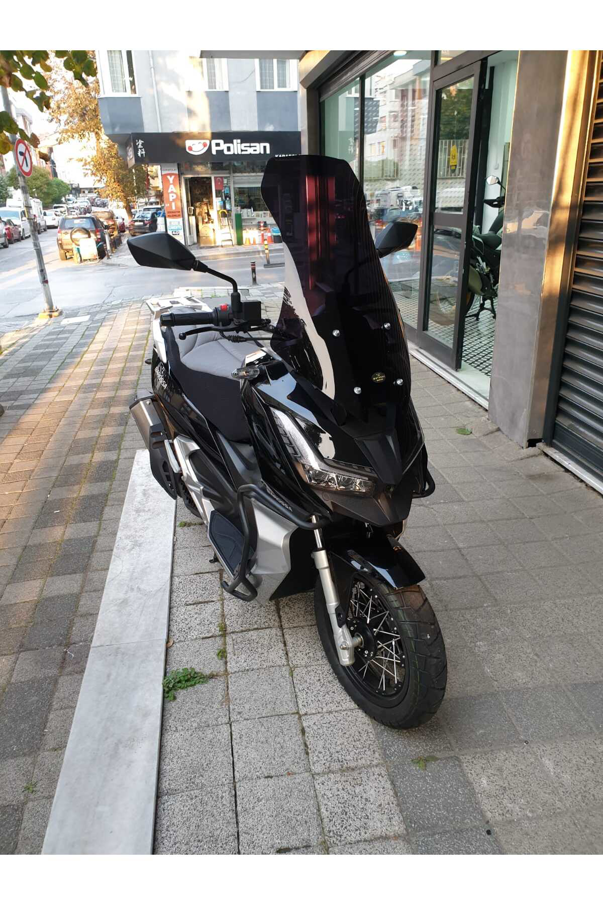 Motocam Barossa Adv 125 Ön Cam 2024 Model 65Cm Siyah Renkli 4Mm Orta Boyl