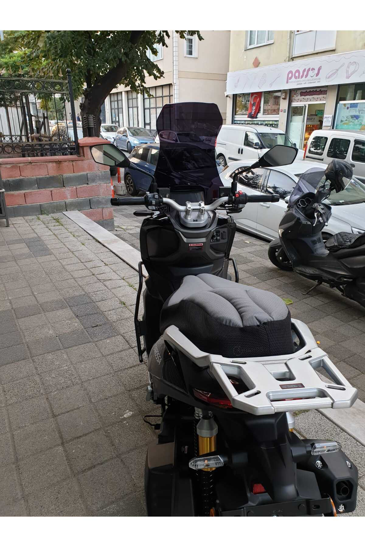 Motocam Barossa Adv 125 Ön Cam 2024 Model 65Cm Siyah Renkli 4Mm Orta Boyl