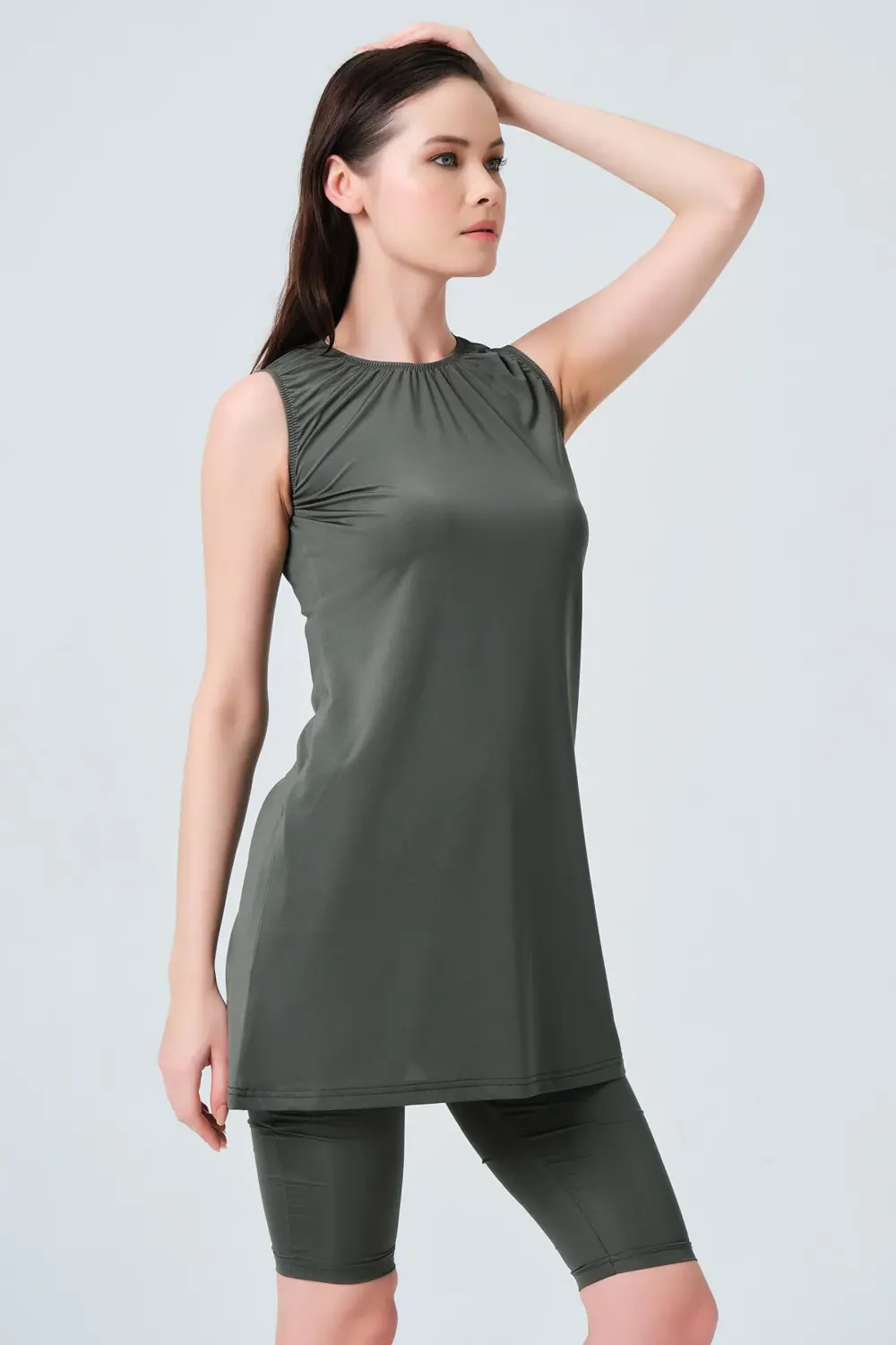 Basic Sıfır Kol Tam Kapalı Mayo