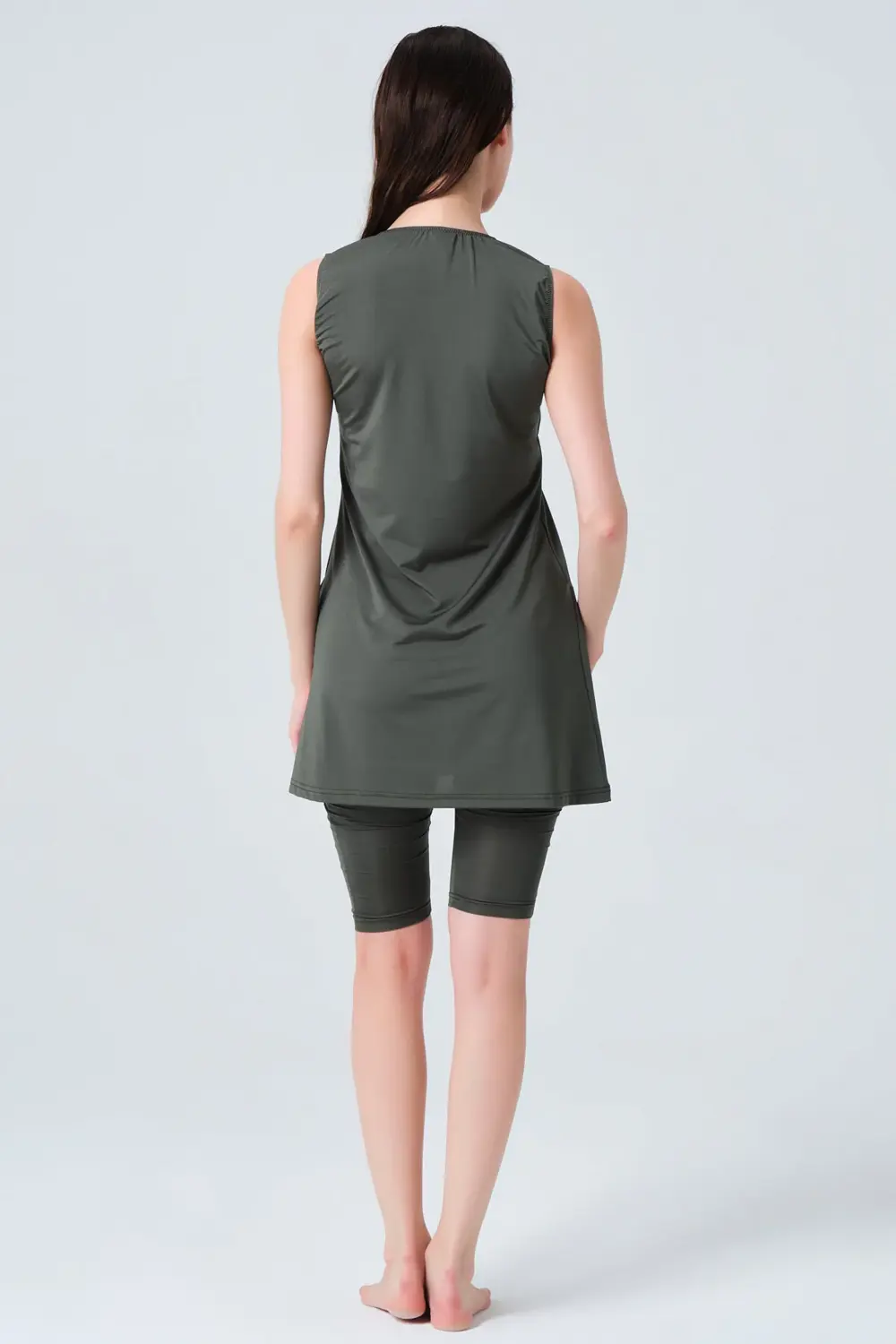 Basic Sıfır Kol Tam Kapalı Mayo