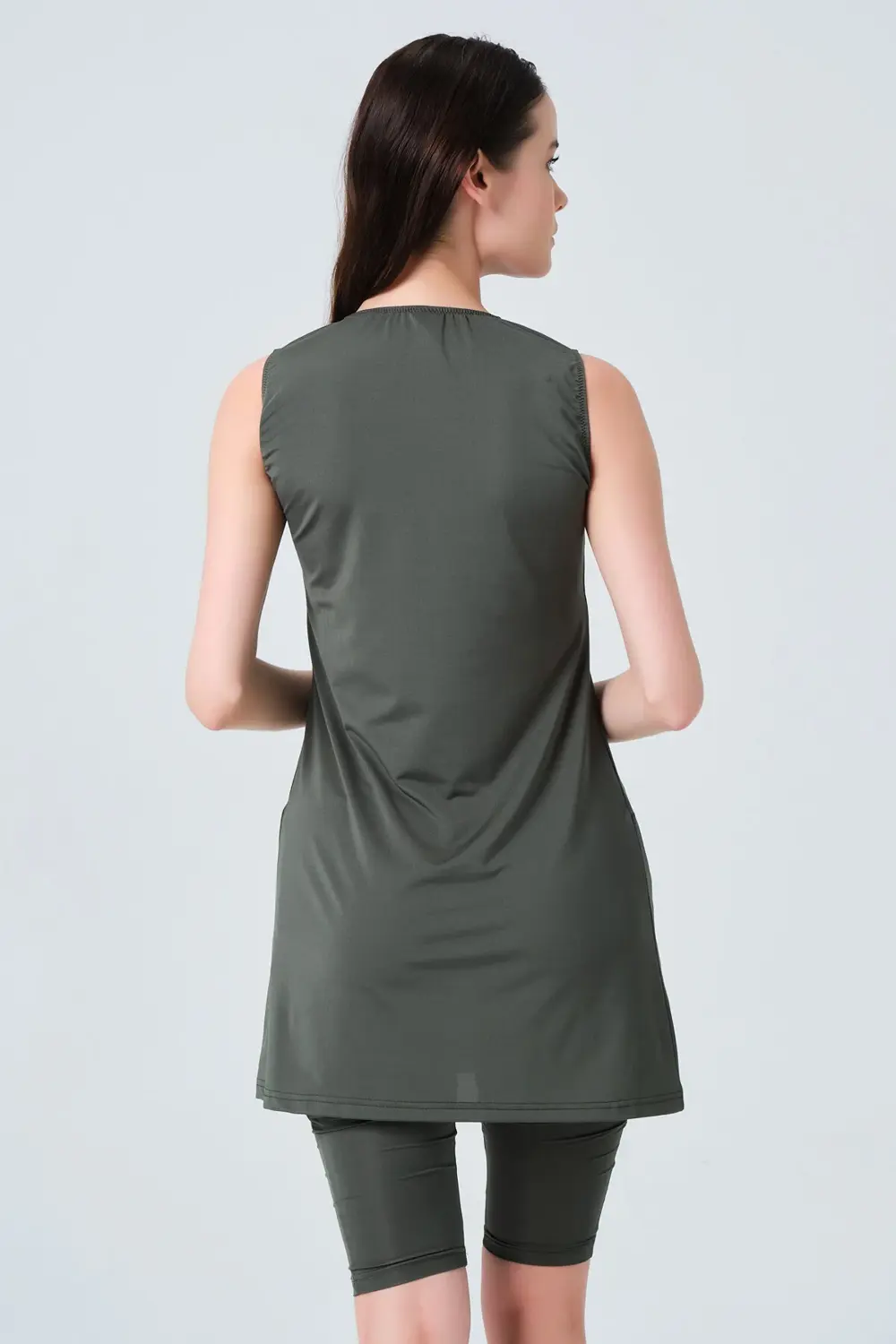 Basic Sıfır Kol Tam Kapalı Mayo