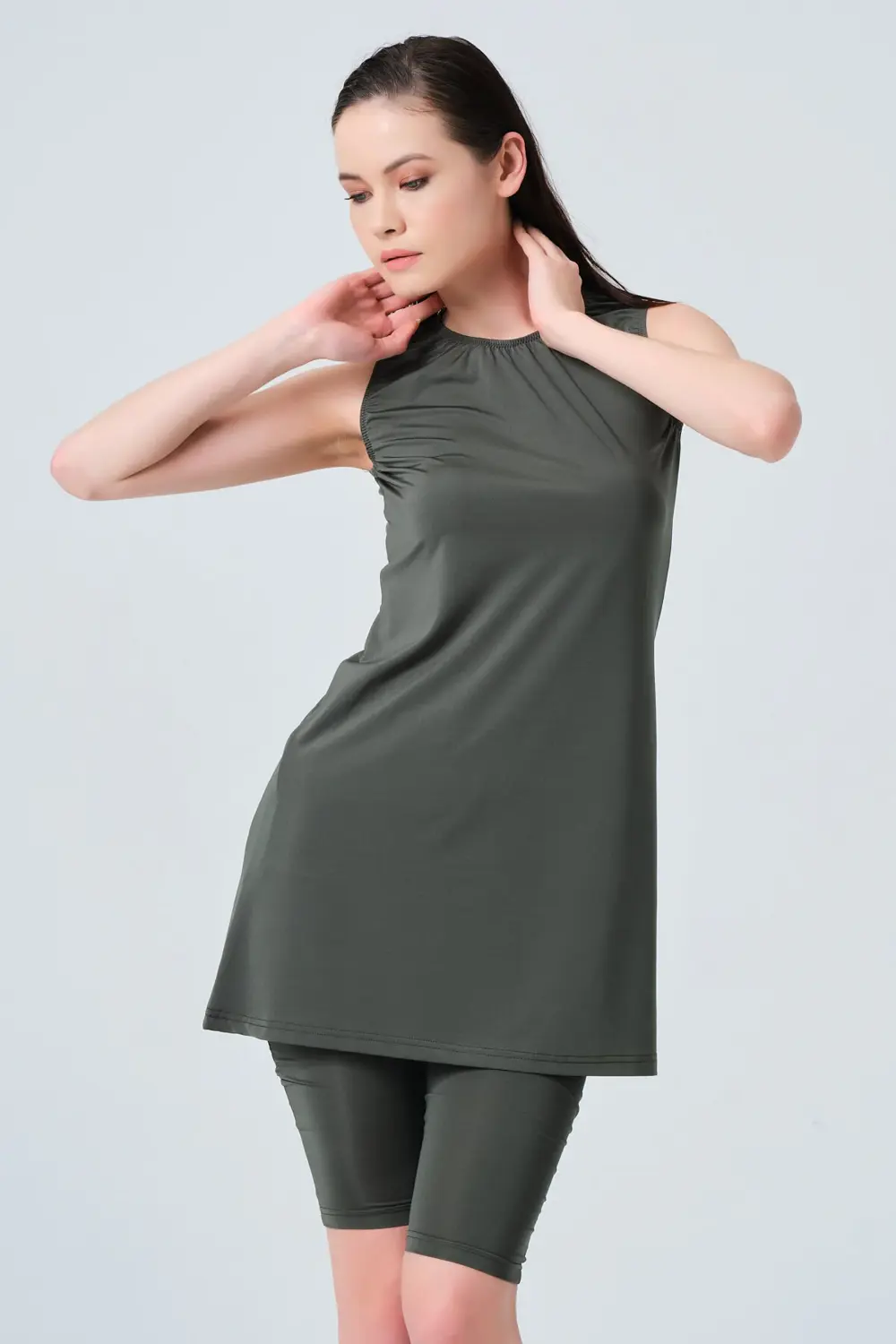 Basic Sıfır Kol Tam Kapalı Mayo