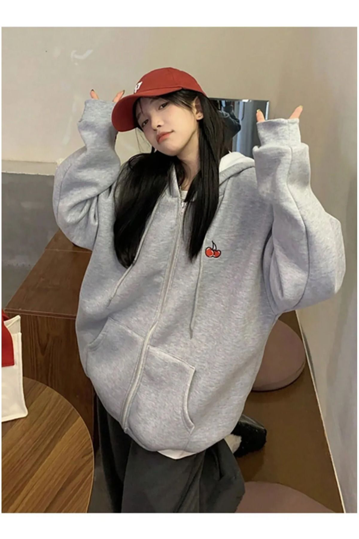 Baskılı Kapüşonlu Fermuarlı Oversize Mevsimlik Sweatshirt