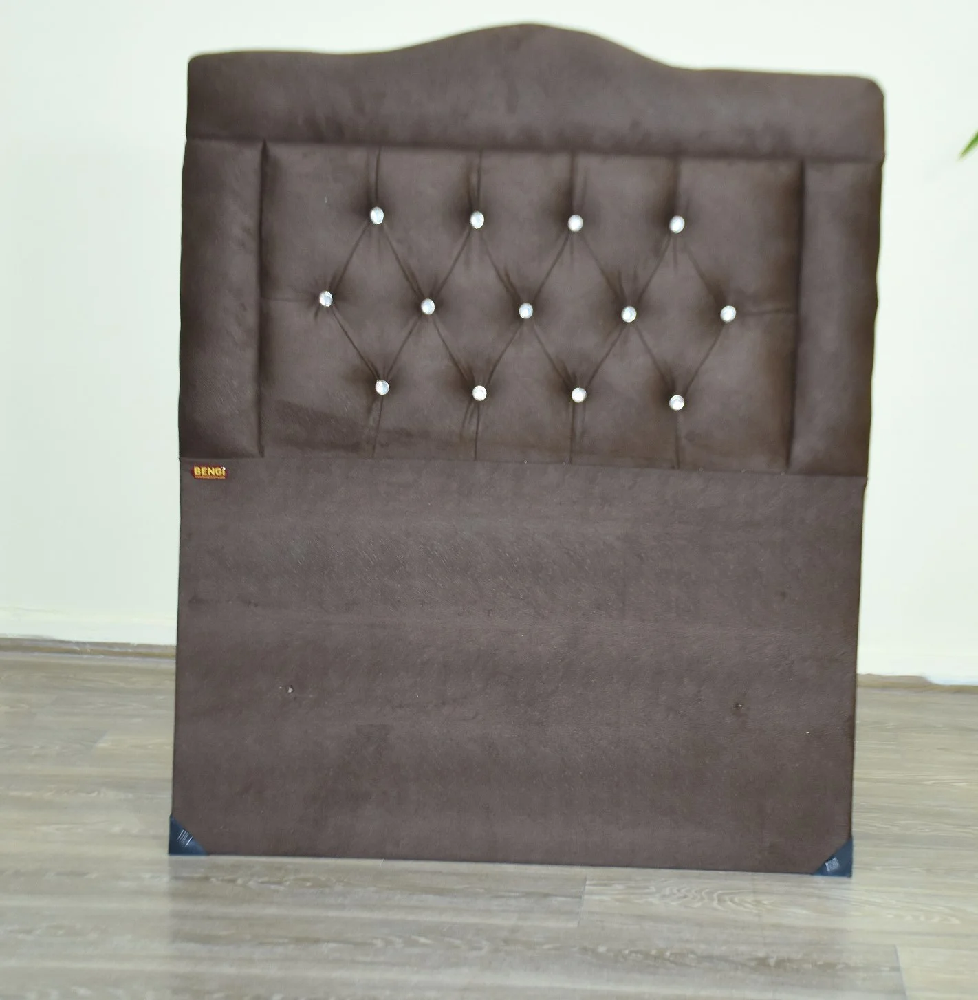 Başlık 90 Lık 17506 Tay Tüy Kahve Kumaş Dolgun Kapitone Model El 