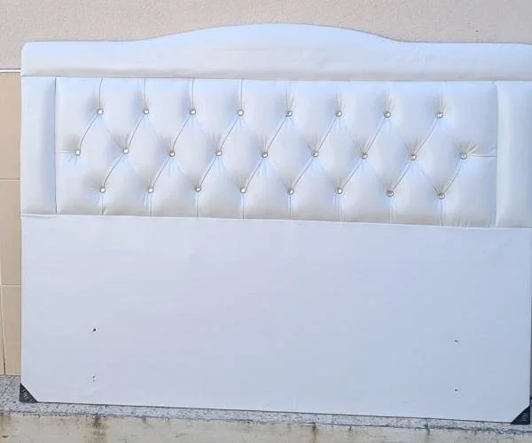 Başlık 90335 Çift Kişi 140 Model Suni Deri Beyaz Kumaş Dolgun Kap Başlık 90335 Çift Kişi 140 Model Suni Deri Beyaz Kumaş Dolgun Kap