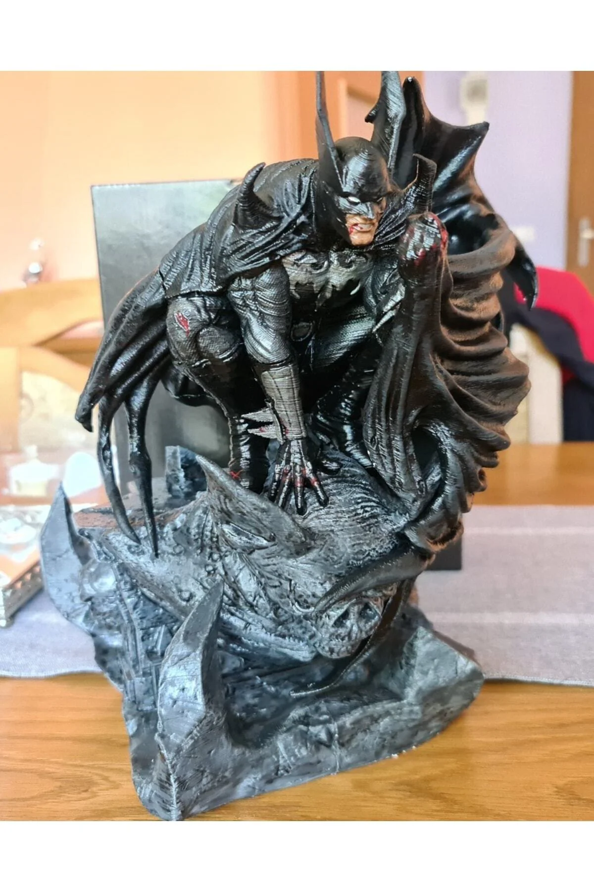 Batman Kara Öfke Boyalı Figür 26 Cm (DEV BOY)