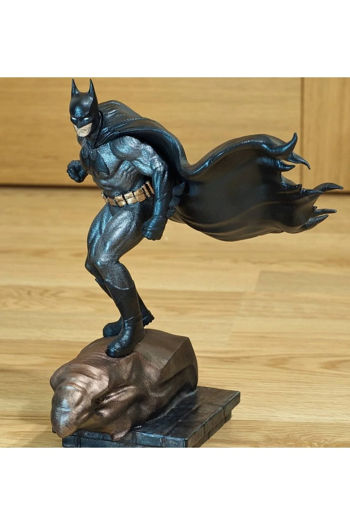 Batman Kara Şövalye Boyalı Figür 26 Cm (dev Boy)