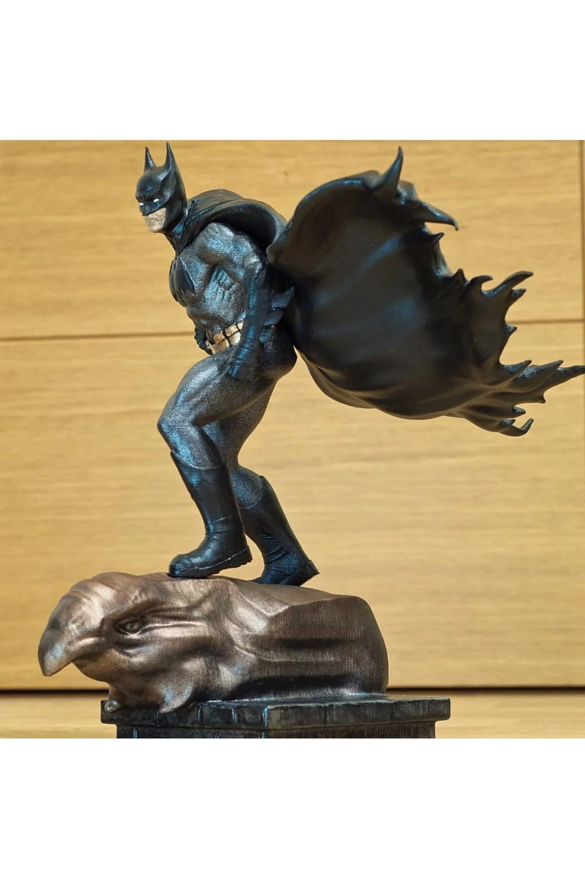 Batman Kara Şövalye Boyalı Figür 26 Cm (dev Boy)