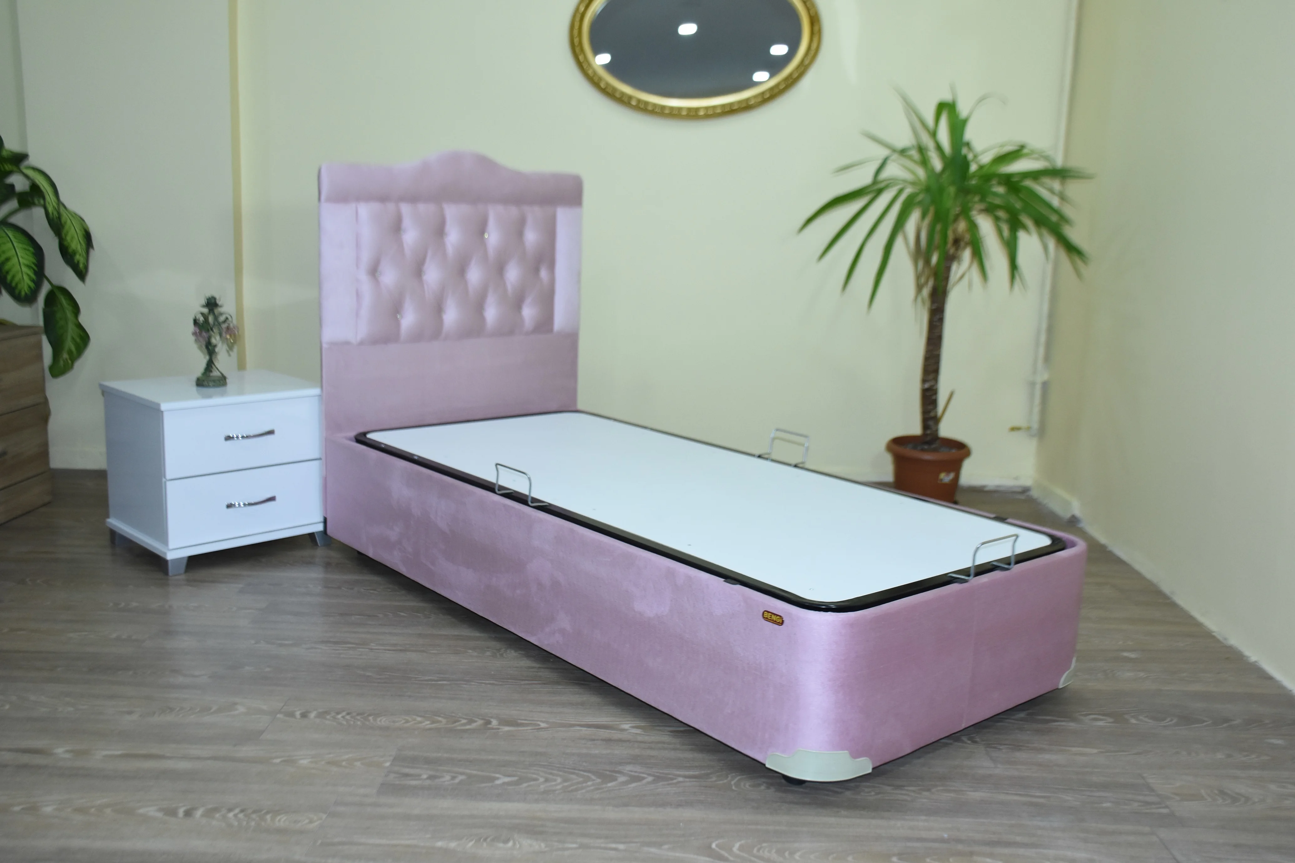 Baza-Başlık 13430 TAY TÜY PEMBE  Kumaş MODEL Kapiton başlık Metal