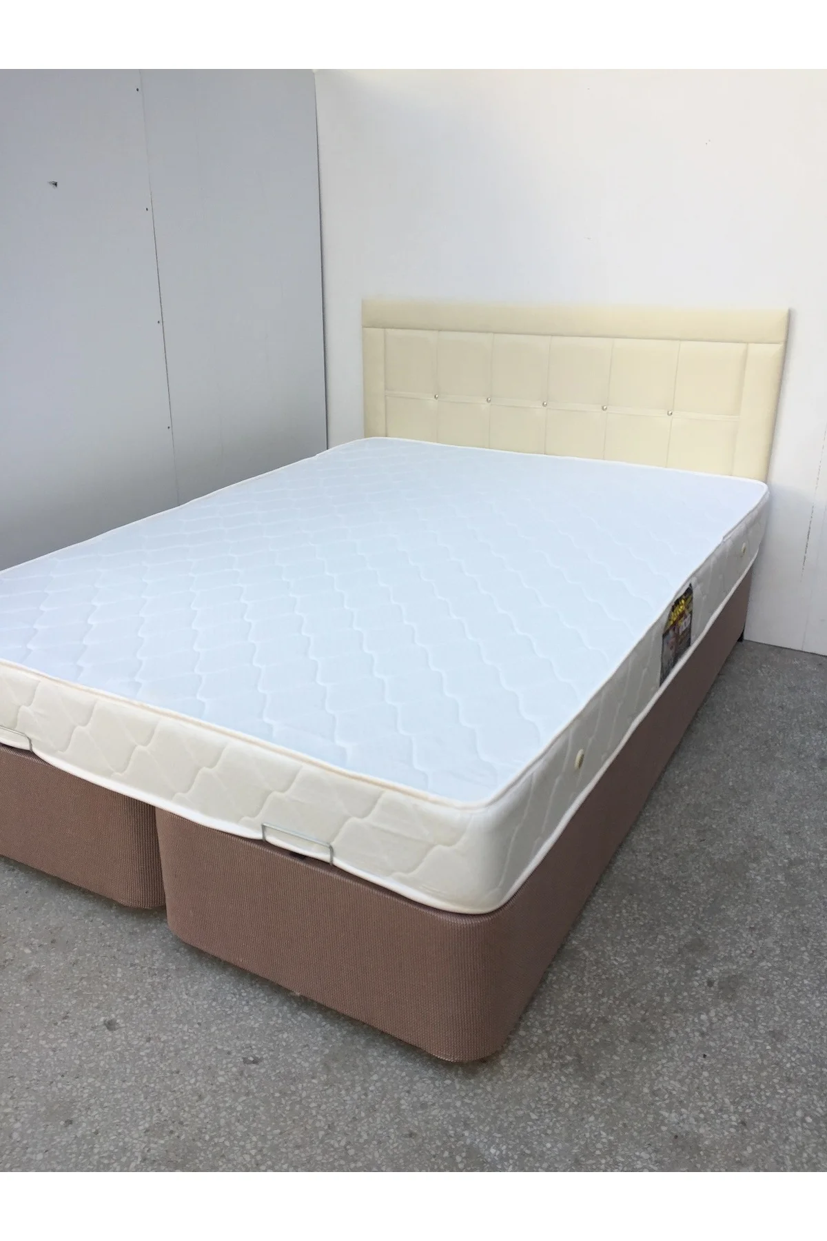 Baza Başlık Zümrüt Yatak 17509 Full Ort Yatak Metal Çelik Baza 150*200 El Yapım Baza Başlık Zümrüt Yatak 17509 Full Ort Yatak Metal Çelik Baza 150*200 El Yapım