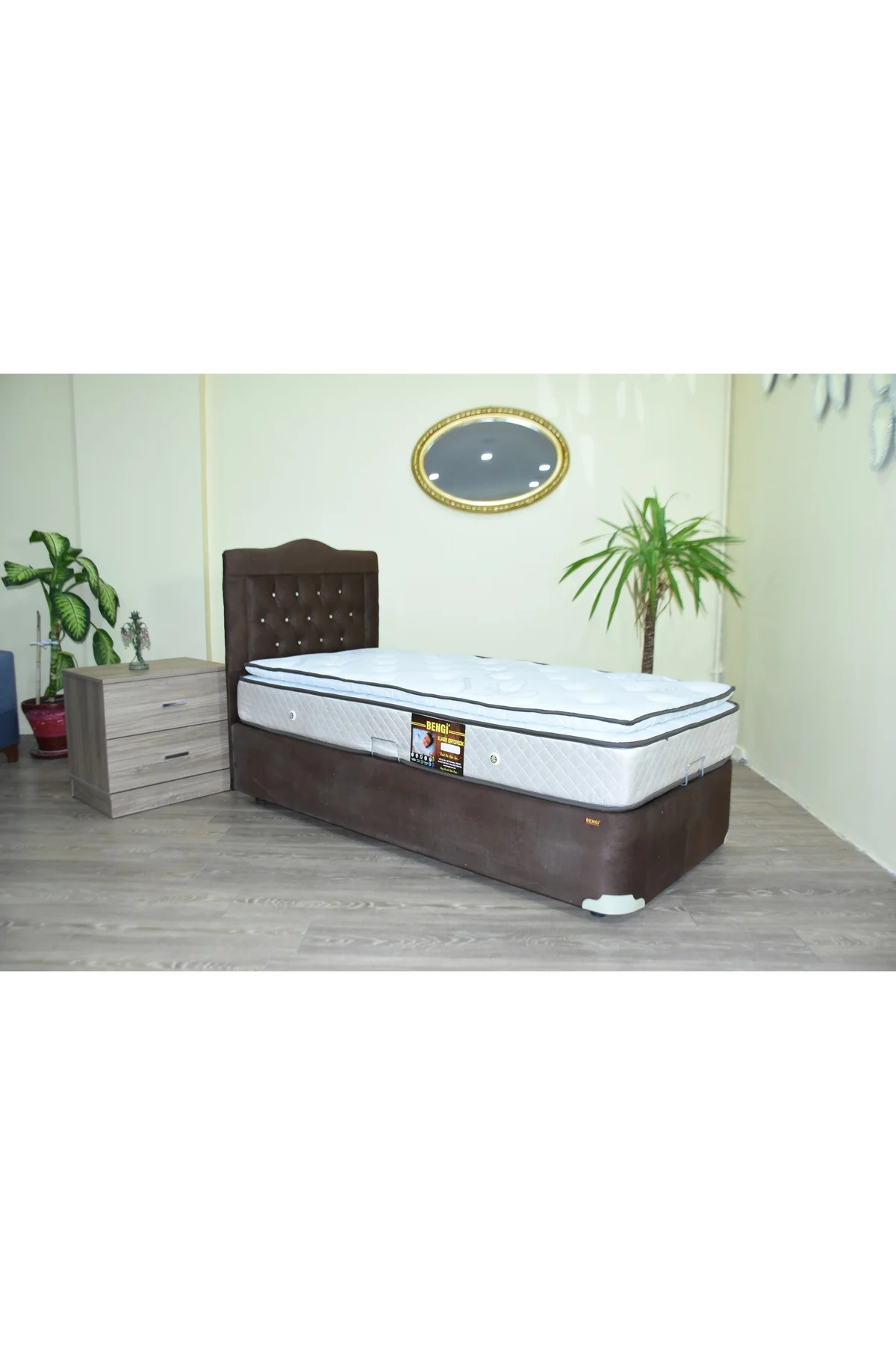 Baza Yatak Başlık 17474 Taytüy Kahverengi Kumaş Pamuk Ful Ort Yatak 100*200 Baza Yatak Başlık 17474 Taytüy Kahverengi Kumaş Pamuk Ful Ort Yatak 100*200