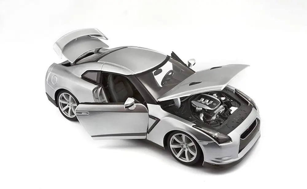 Bburago 1:18 Nissan GT-R R35 2009 Model Araba Bburago 1:18 Nissan GT-R R35 2009 Model Araba