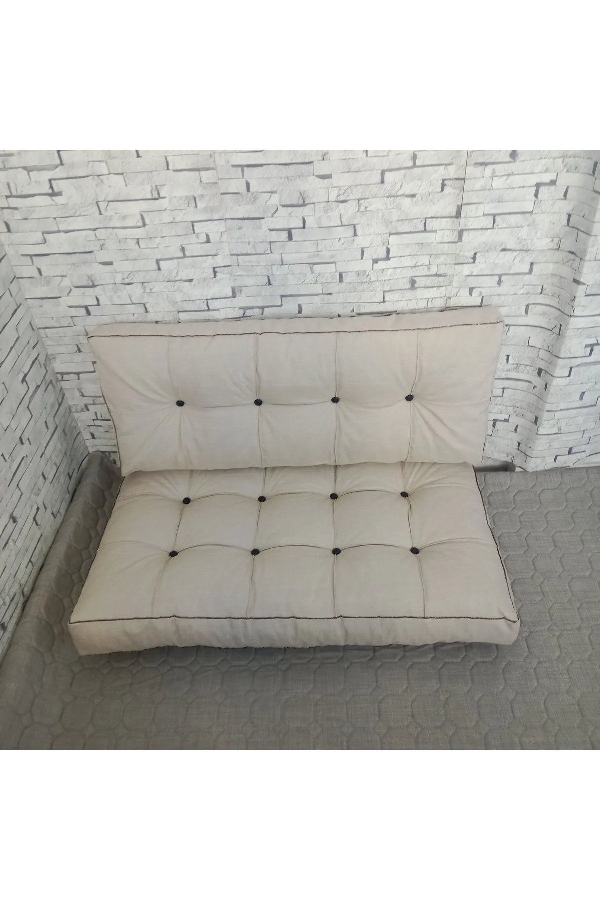 Bdphome Yer Minderi Ve Kalorifer Önü