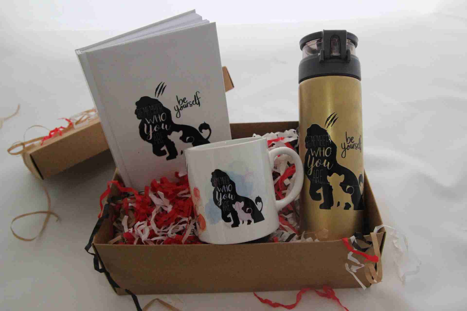 İhtiyaçavm Be Yourself Hediye Seti - Kendin Ol Kupa, Defter Ve Baskılı Termos Hediye Kutusu
