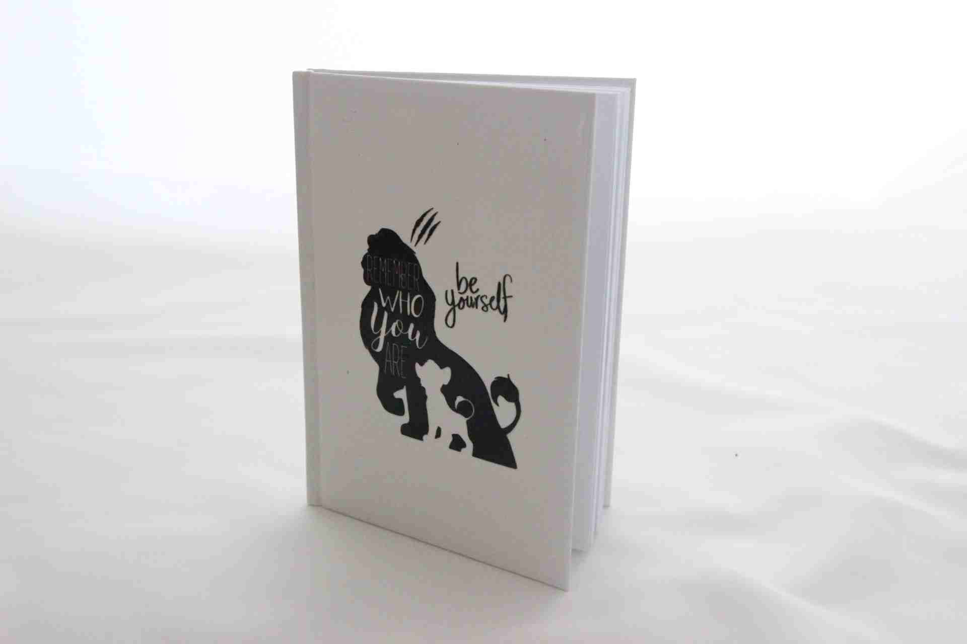 İhtiyaçavm Be Yourself Hediye Kutusu - Be Yourself Temalı Termos Ve Defter Hediye Seti