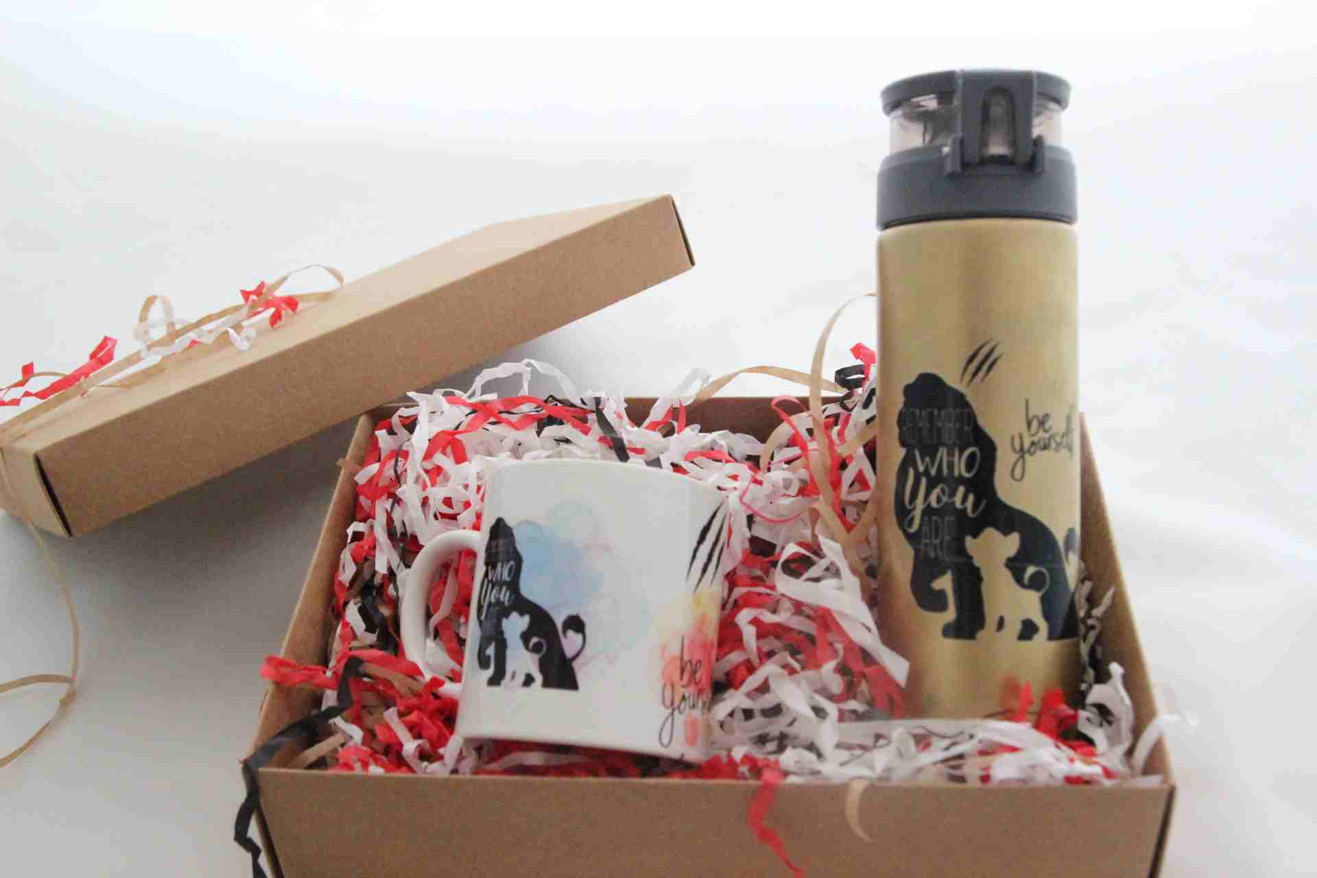İhtiyaçavm Be Yourself Temalı Hediye Seti - Termos Ve Kupa Bardak Hediye Kutusu
