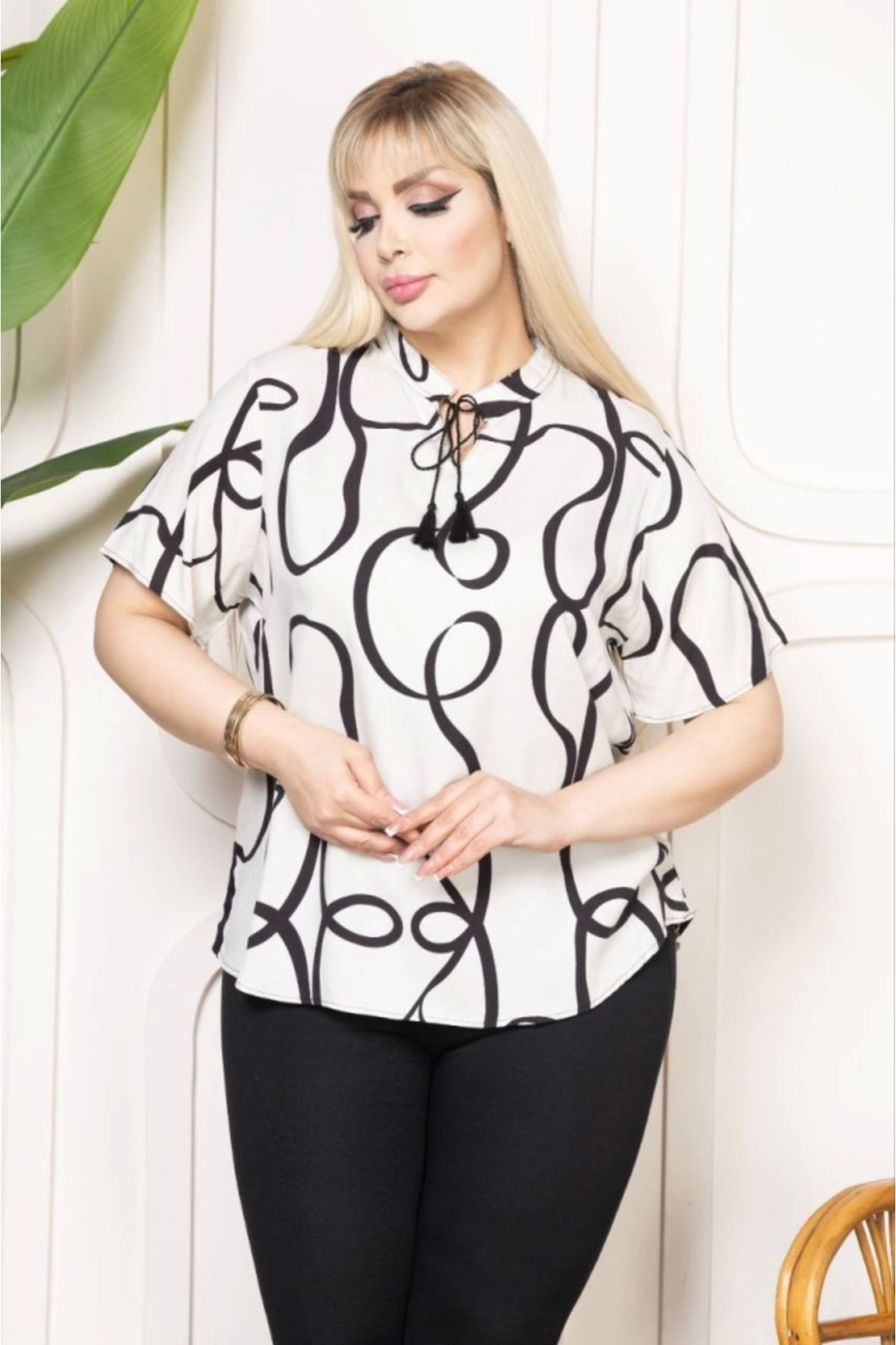 Creis Bebe Yaka Püskül Detayli Bluz - Desenli