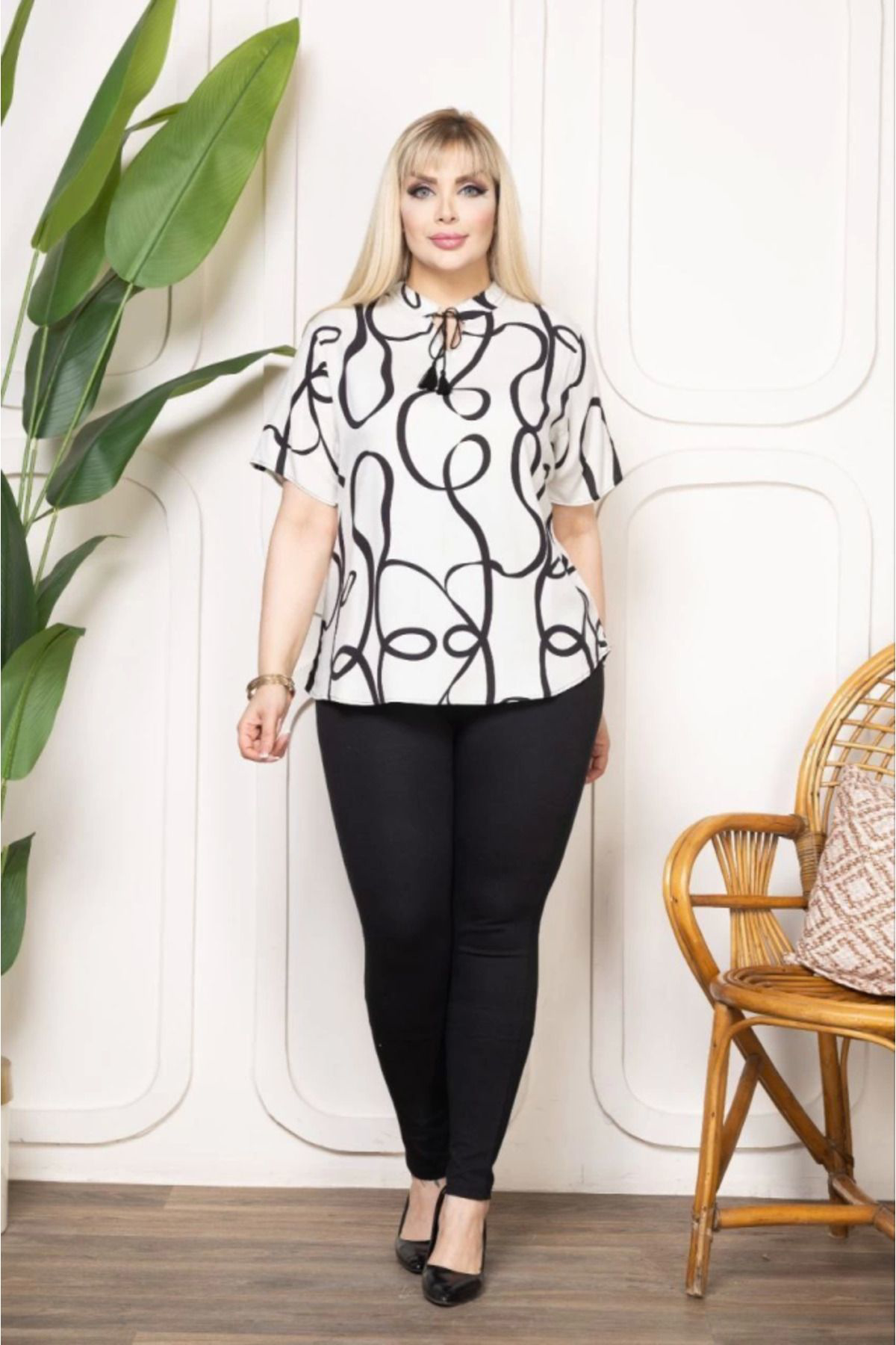 Creis Bebe Yaka Püskül Detayli Bluz - Desenli