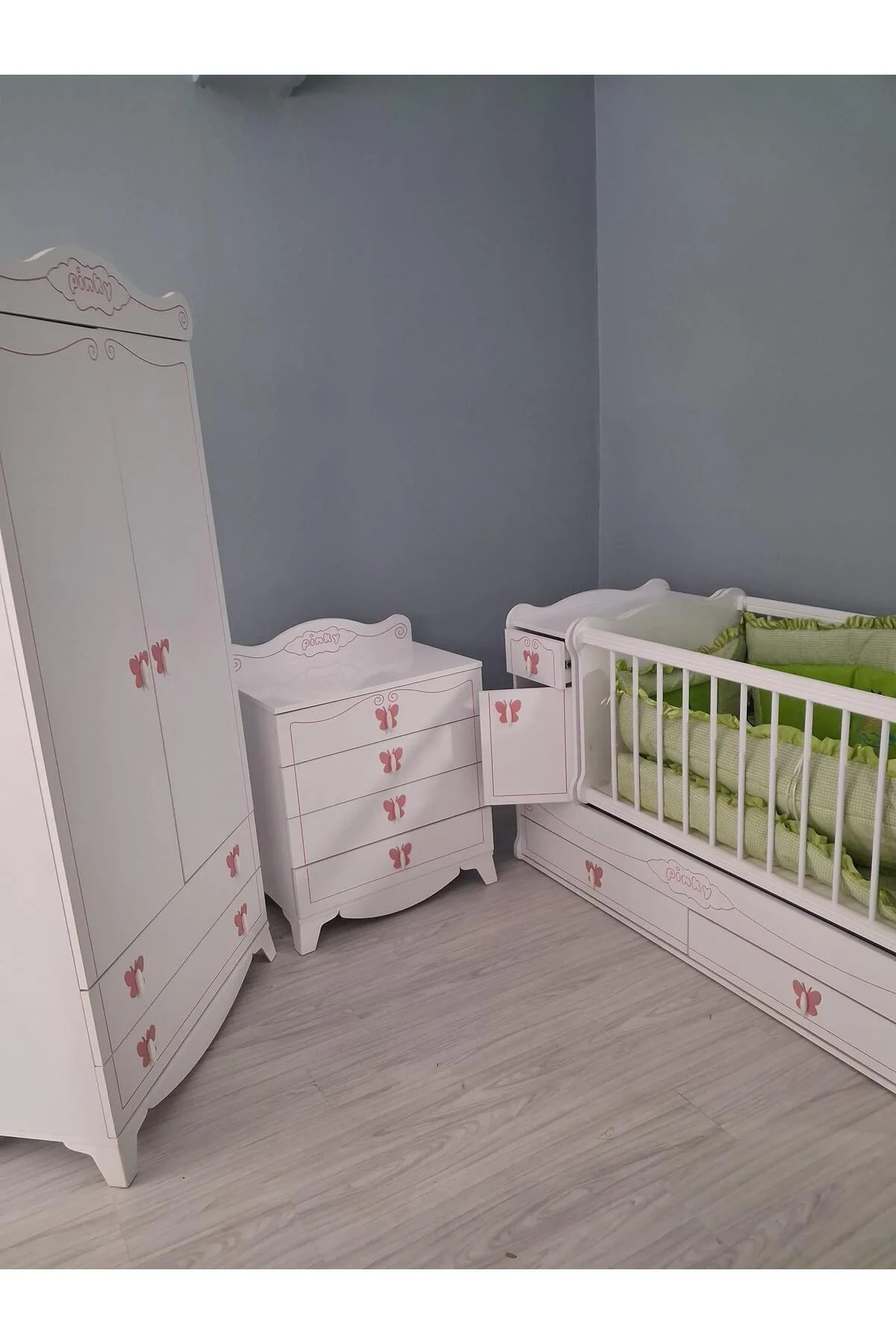 Bebek Odası 90654 Pink Takım Dolap Uzamalı Beşik Şifonyer Demonte Ürün Bebek Odası 90654 Pink Takım Dolap Uzamalı Beşik Şifonyer Demonte Ürün - Görsel 6
