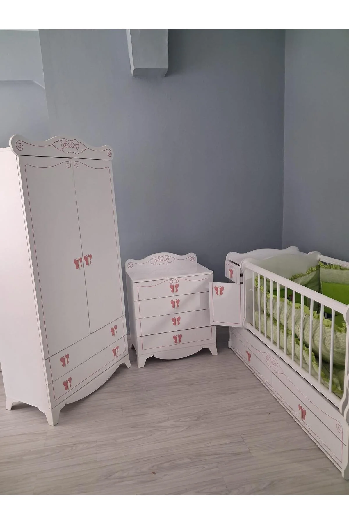 Bebek Odası 90654 Pink Takım Dolap Uzamalı Beşik Şifonyer Demonte Ürün Bebek Odası 90654 Pink Takım Dolap Uzamalı Beşik Şifonyer Demonte Ürün - Görsel 4