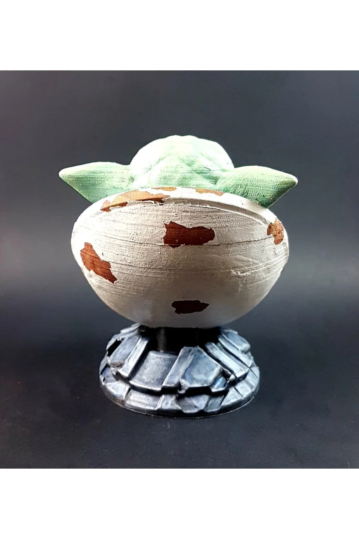 Bebek Yoda Kundakta Boyalı Büst 12 Cm