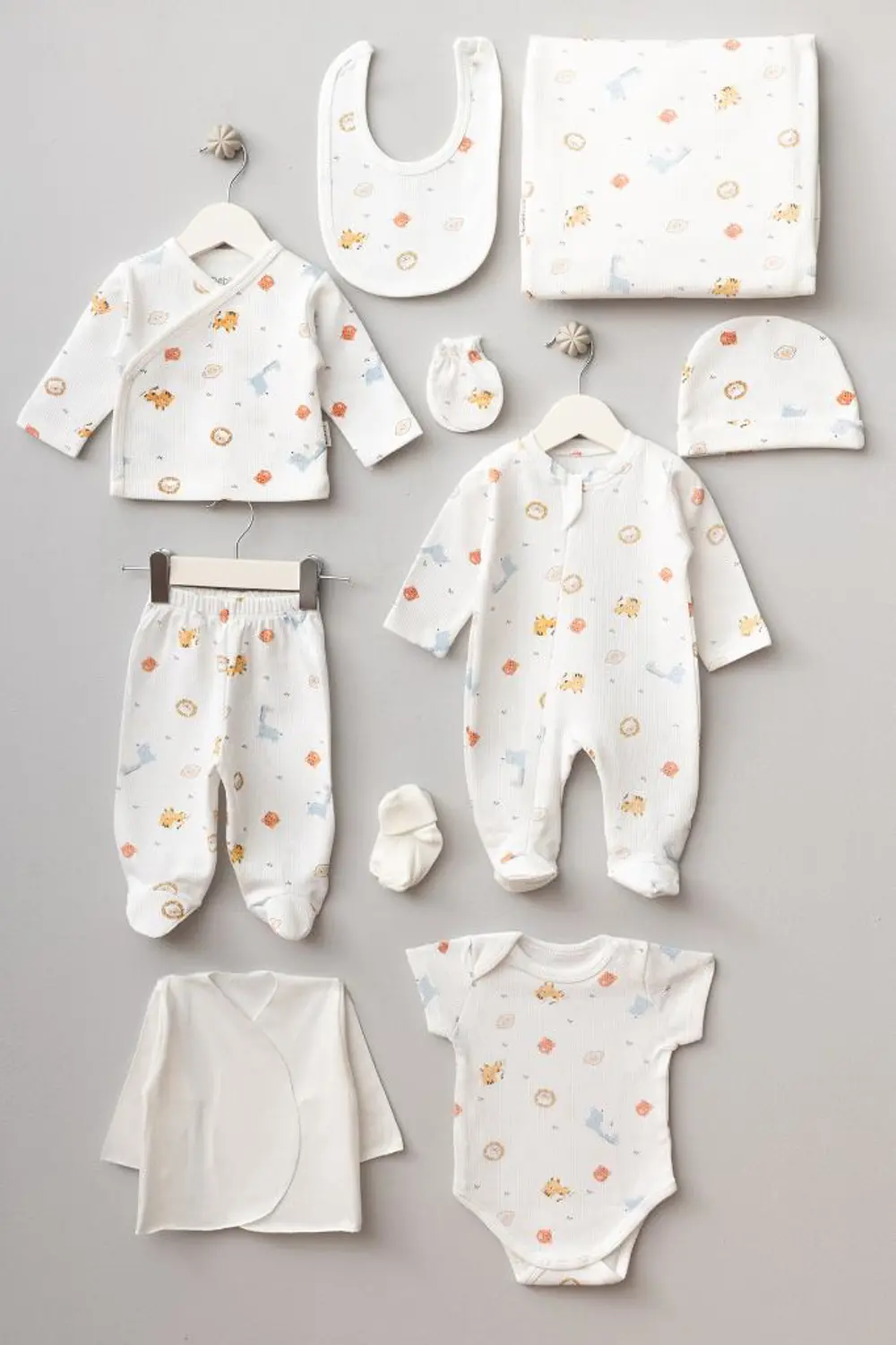 Bebitof %100 Pamuk Ormanın Sevimli Canlıları Desenli 10 Parça Kut Bebitof %100 Pamuk Ormanın Sevimli Canlıları Desenli 10 Parça Kut