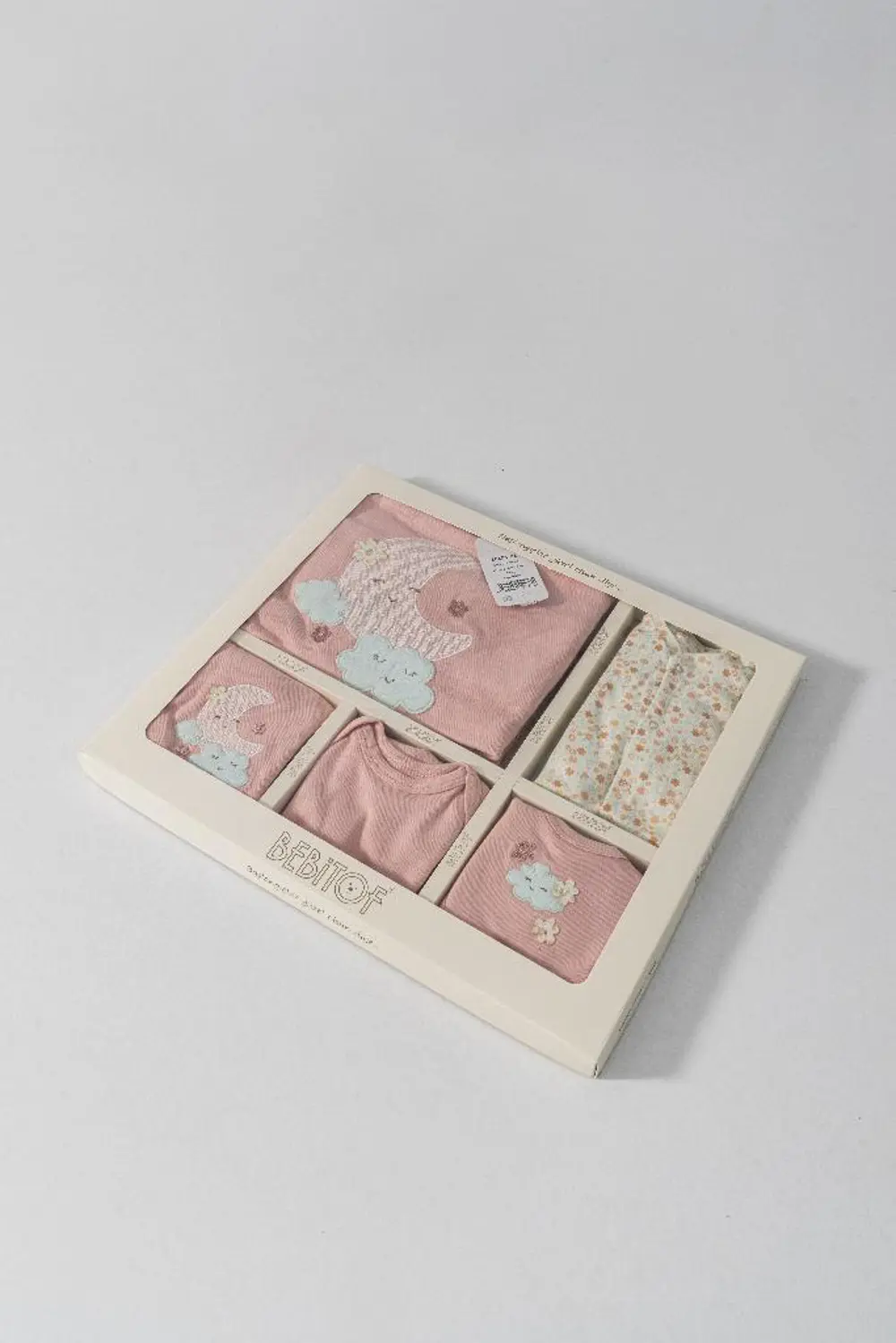 Bebitof %100 Pamuk Sevimli Ay ve Bulut Desenli 10 Parça Kutulu Ye Bebitof %100 Pamuk Sevimli Ay ve Bulut Desenli 10 Parça Kutulu Ye