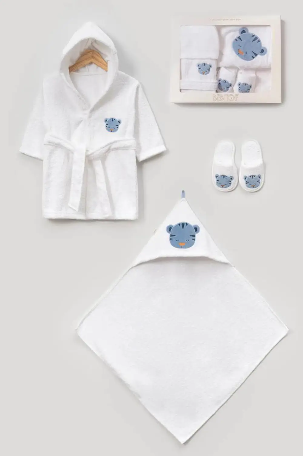 Bebitof %100 Pamuk Sevimli Kaplan Desenli Bebek Bornoz Seti 0-2 Y