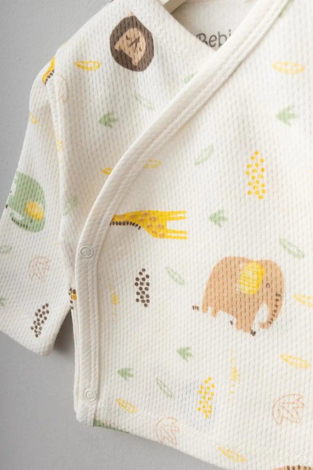 Bebitof %100 Pamuk Sevimli Zürafa Desenli 10 Parça Kutulu Yenidoğ