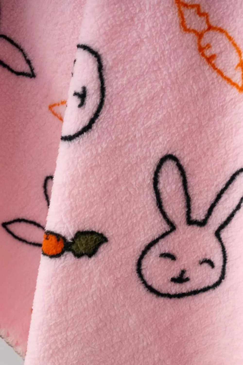 Bebitof Sevimli Tavşan Desenli Peluş Battaniye BBTF.PMB.95077