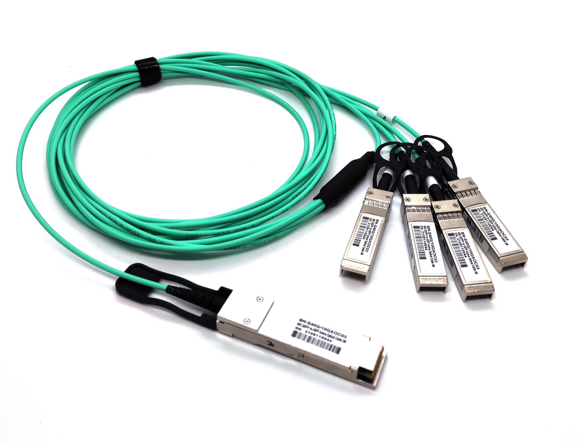 Beek 40G QSFP+   4x10G SFP+, Aktif Fiber Optik Kablo (AOC), 3 met