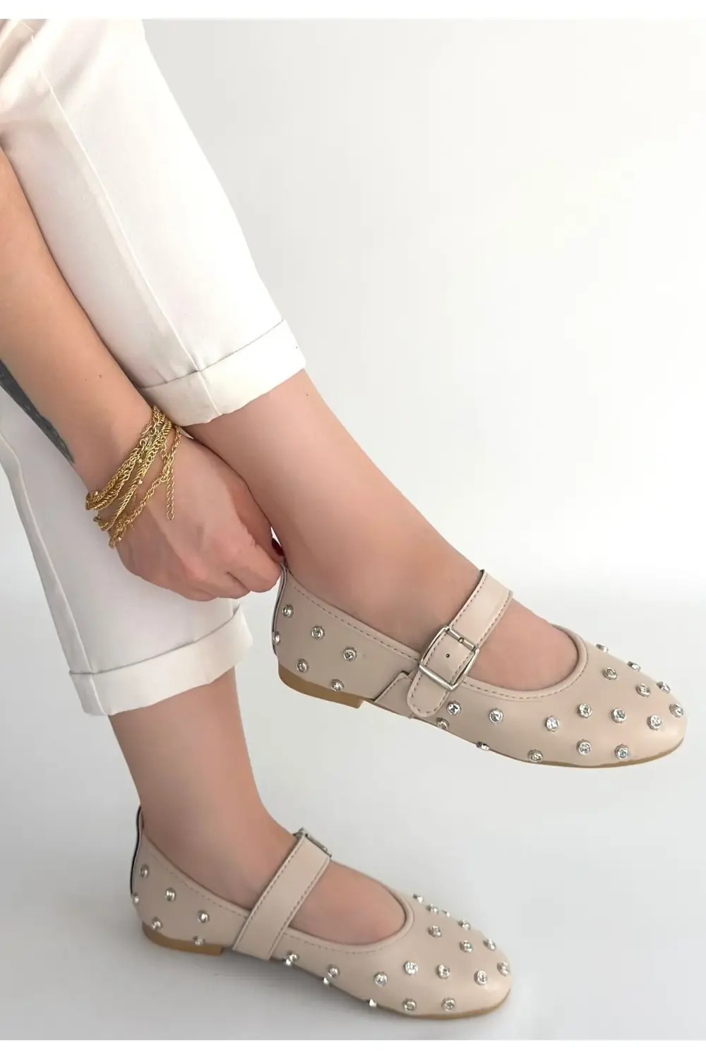Bej Cilt Kemerli Babet Ayakkabı Bej Cilt Kemerli Babet Ayakkabı