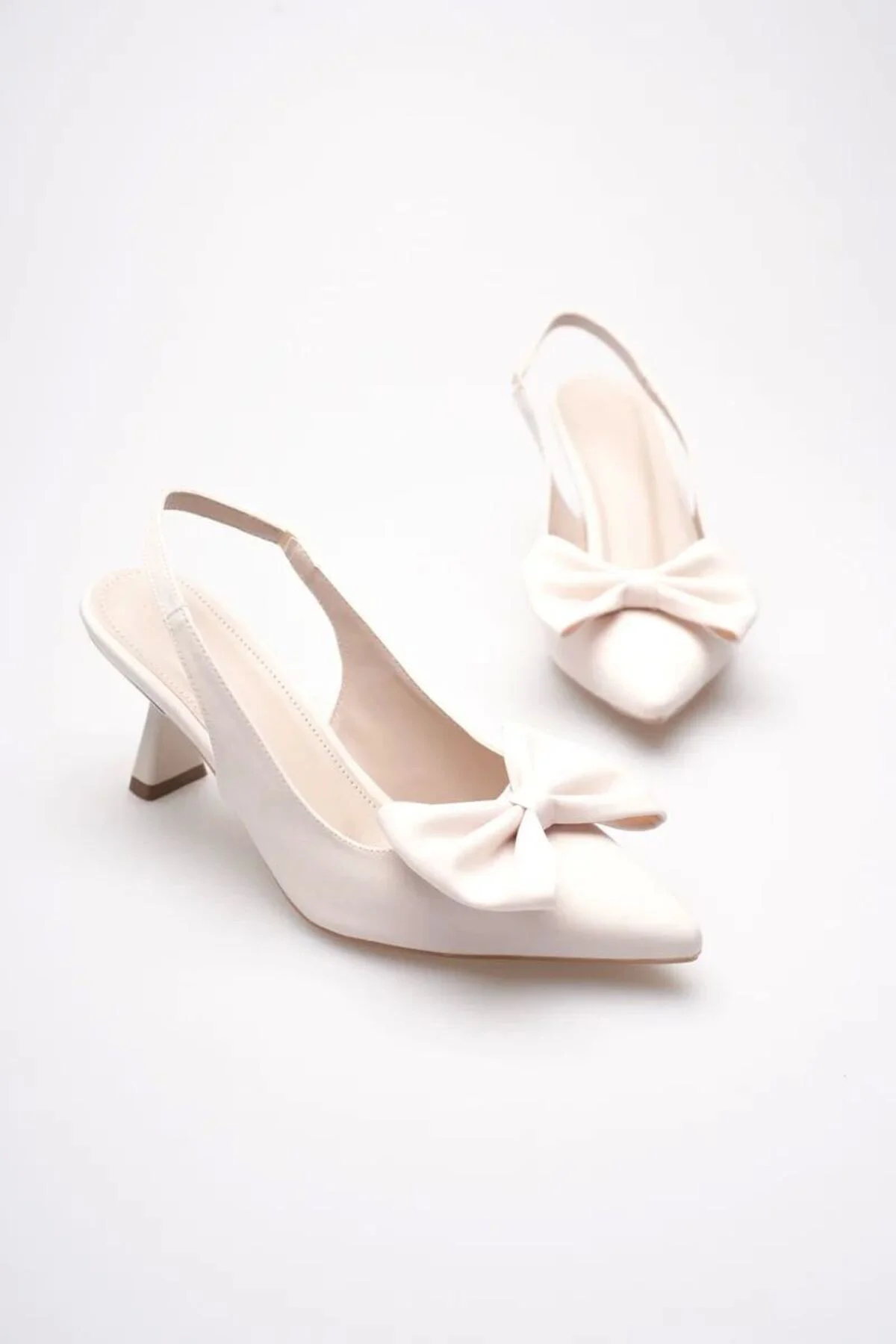 Bej Fiyonklu Kitten Topuklu Slingback Kadın Ayakkabı TR08MS24B Bej Fiyonklu Kitten Topuklu Slingback Kadın Ayakkabı TR08MS24B