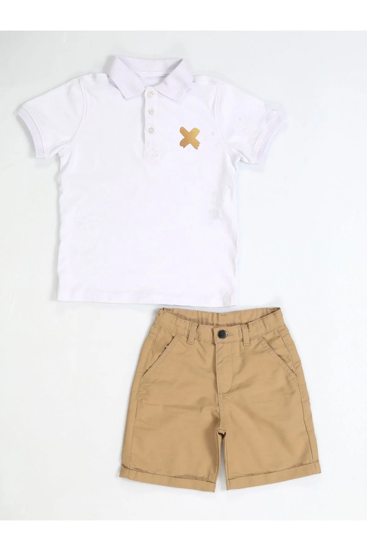 Bej Gabardin Şort & Beyaz Polo T-shirt Takım
