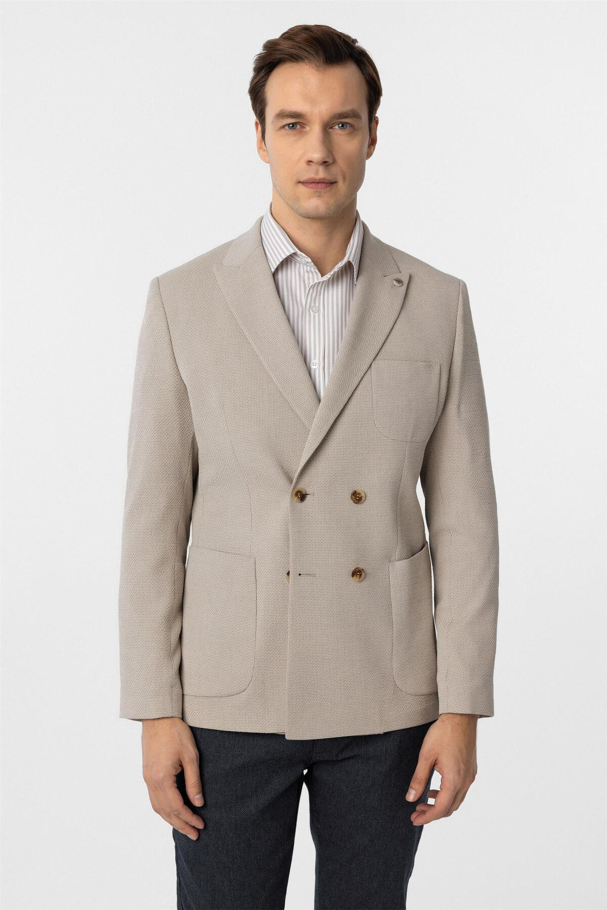Bej Slim Kruvaze Yaka Torba Cep 6 Drop Klasik Ceket