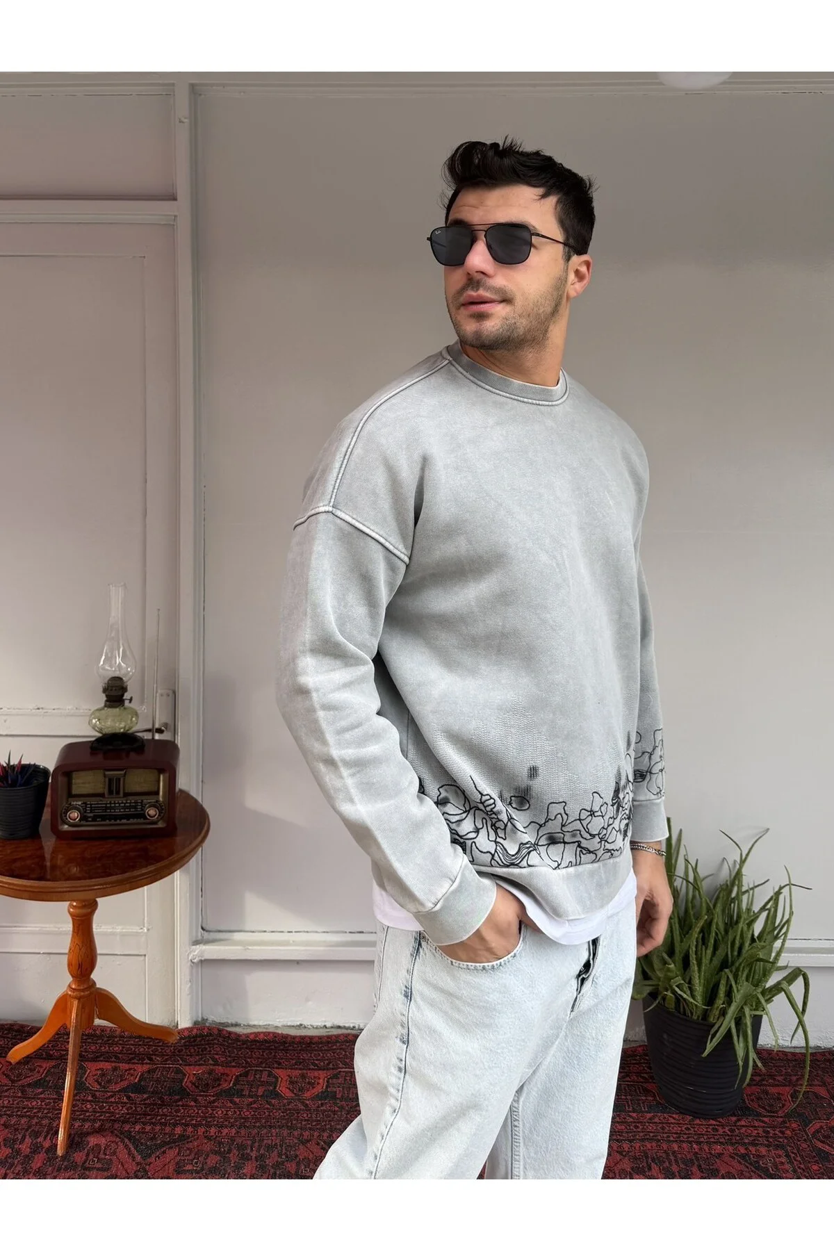 Bel-Bilek Nakış Detaylı Oversize Sweat