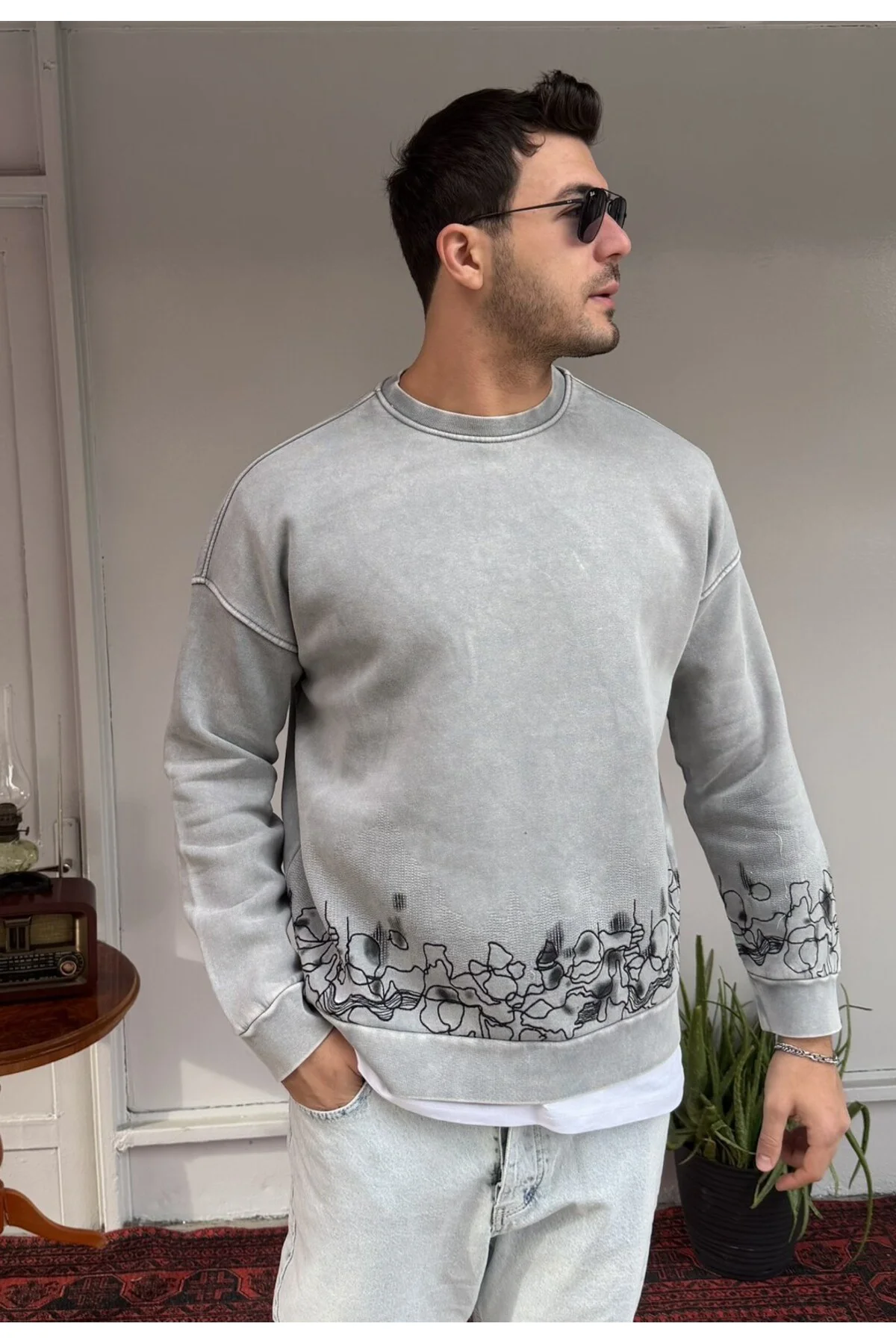 Bel-Bilek Nakış Detaylı Oversize Sweat