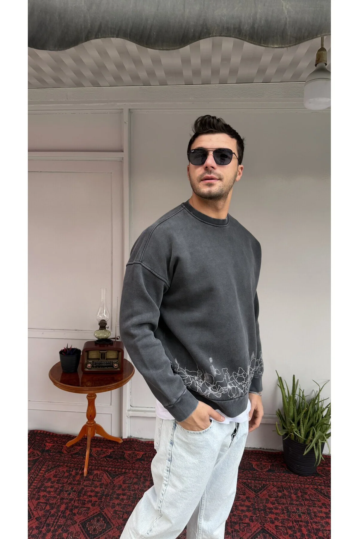 Bel-Bilek Nakış Detaylı Oversize Sweat