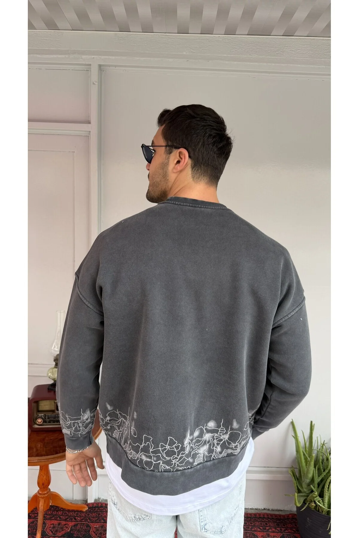 Bel-Bilek Nakış Detaylı Oversize Sweat