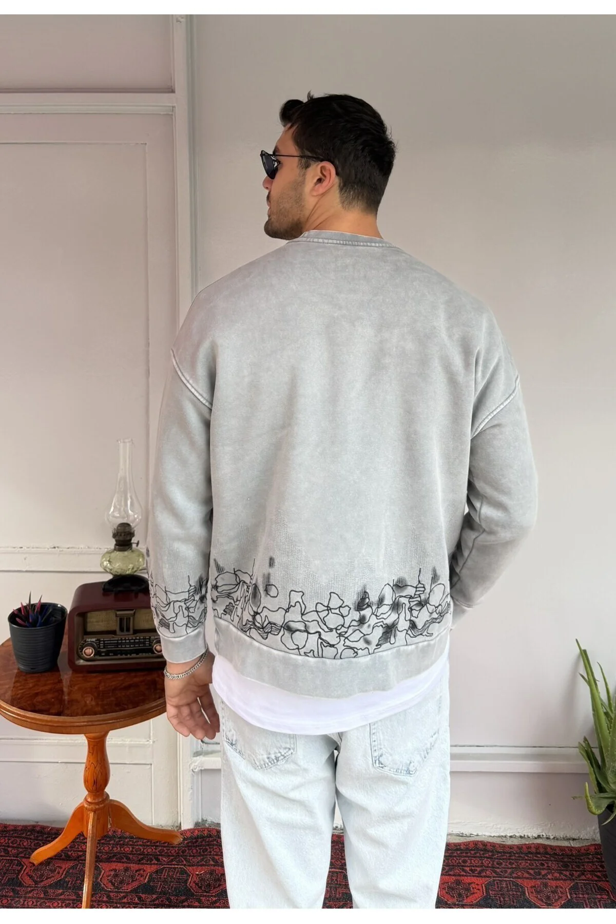 Bel-Bilek Nakış Detaylı Oversize Sweat