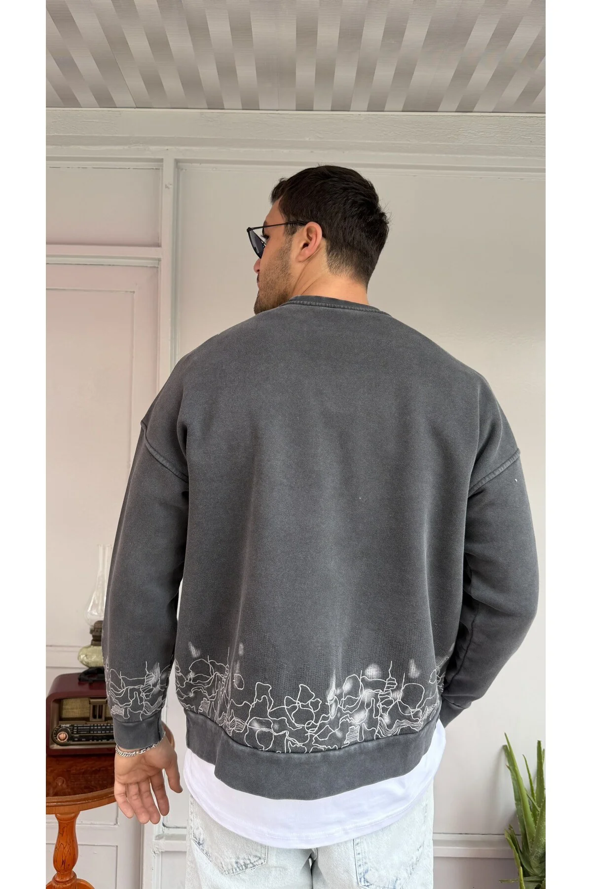 Bel-Bilek Nakış Detaylı Oversize Sweat