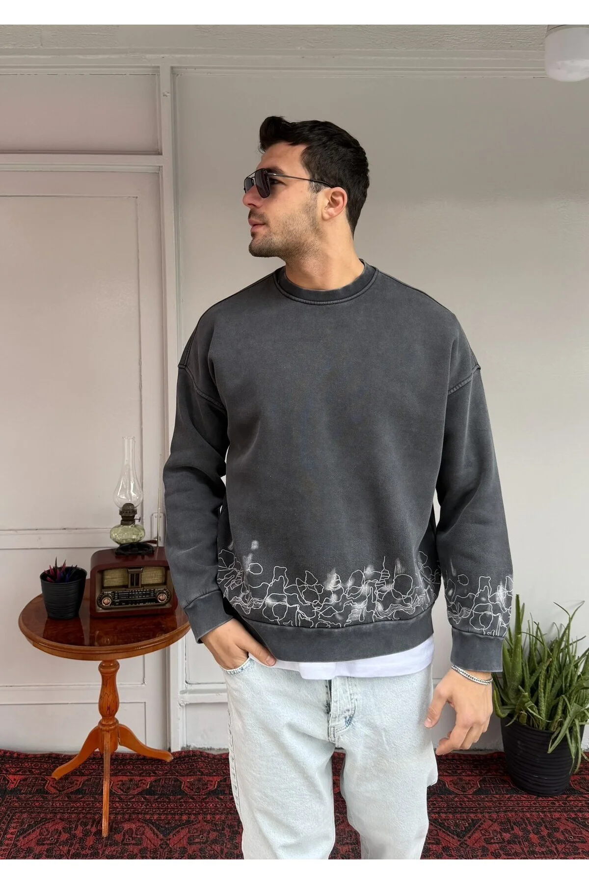 Bel-Bilek Nakış Detaylı Oversize Sweat