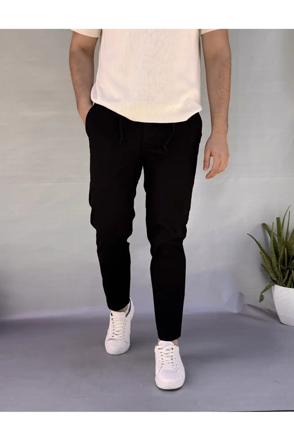 Bel Lastik İpli Arka Cep Kapaklı Jogger