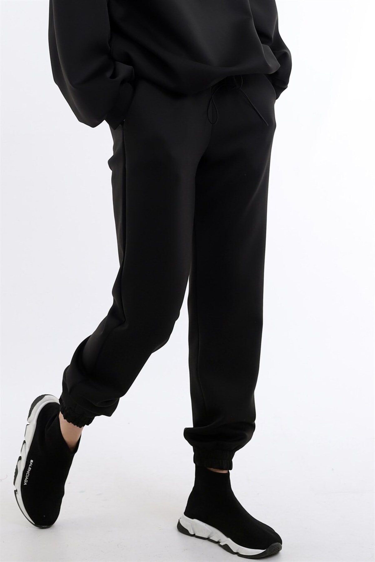 Dreamlike Beli Büzgülü Cepli Rahat Jogger Eşofman Altı