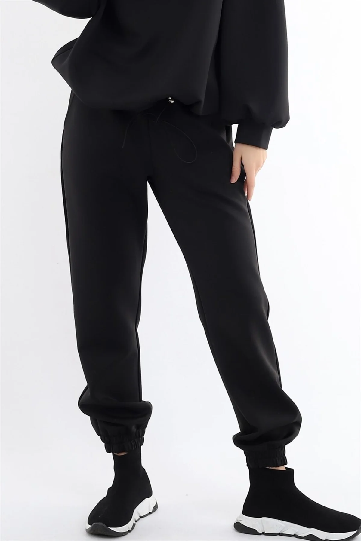 Beli Büzgülü Cepli Rahat Jogger Eşofman Altı