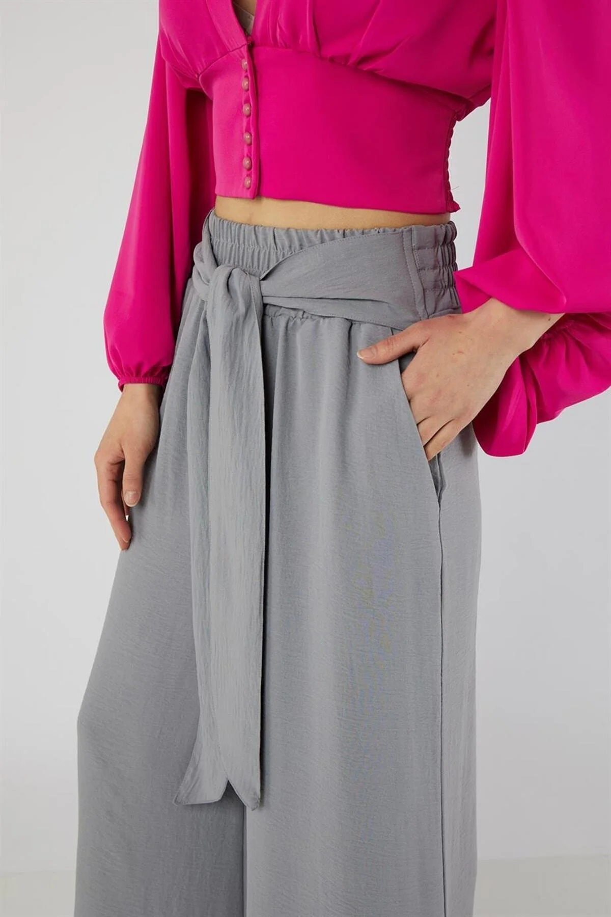 Beli Lastikli Sabit Kuşaklı Normal Bel Cepli Geniş Paça Rahat Kal