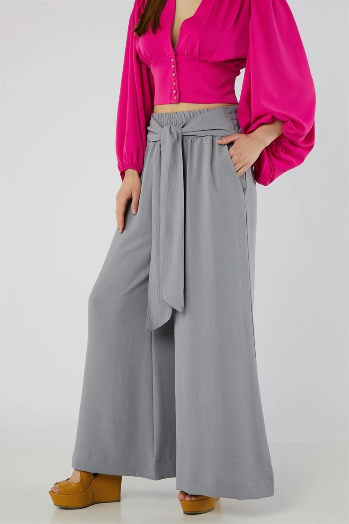 Beli Lastikli Sabit Kuşaklı Normal Bel Cepli Geniş Paça Rahat Kal