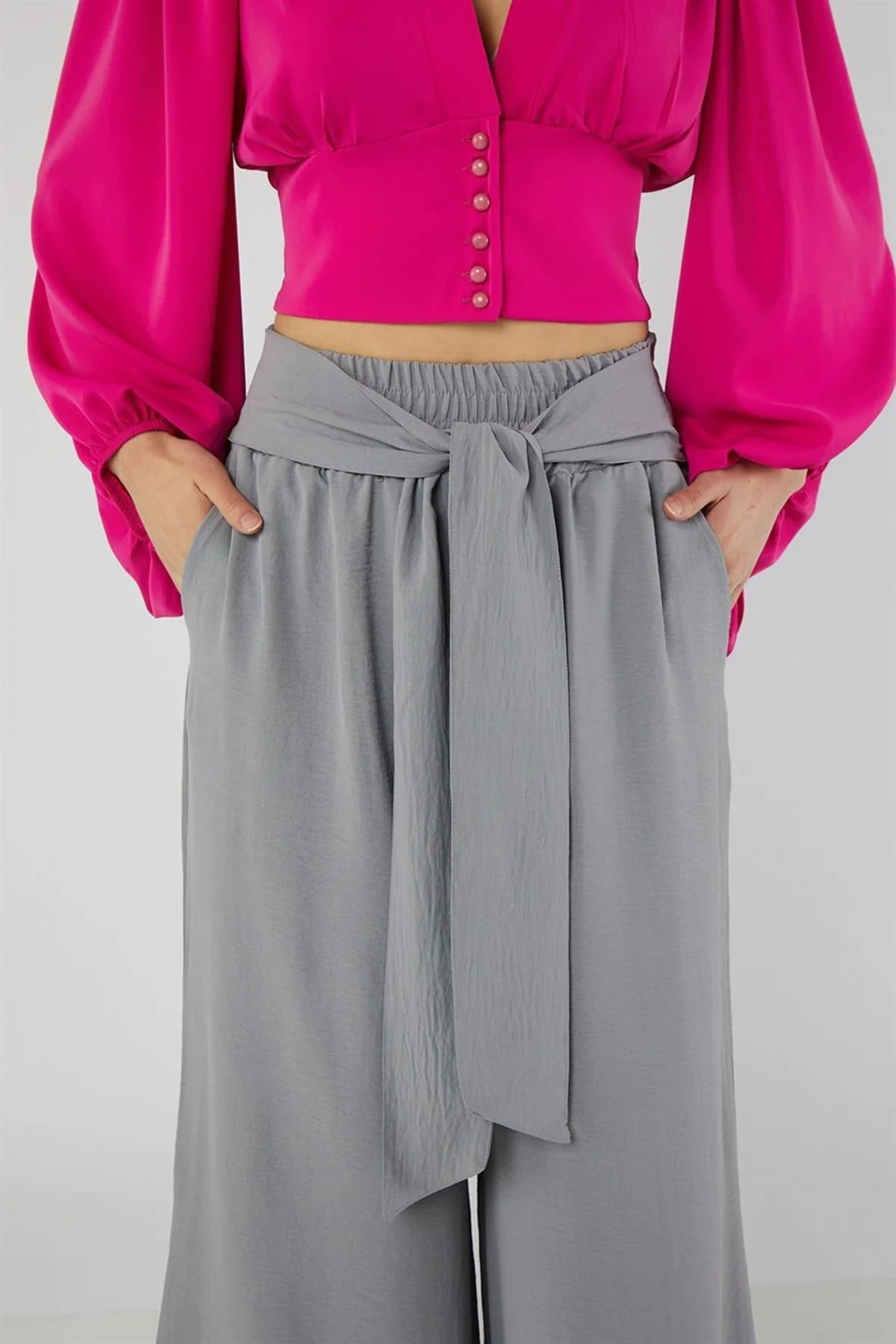 Beli Lastikli Sabit Kuşaklı Normal Bel Cepli Geniş Paça Rahat Kal