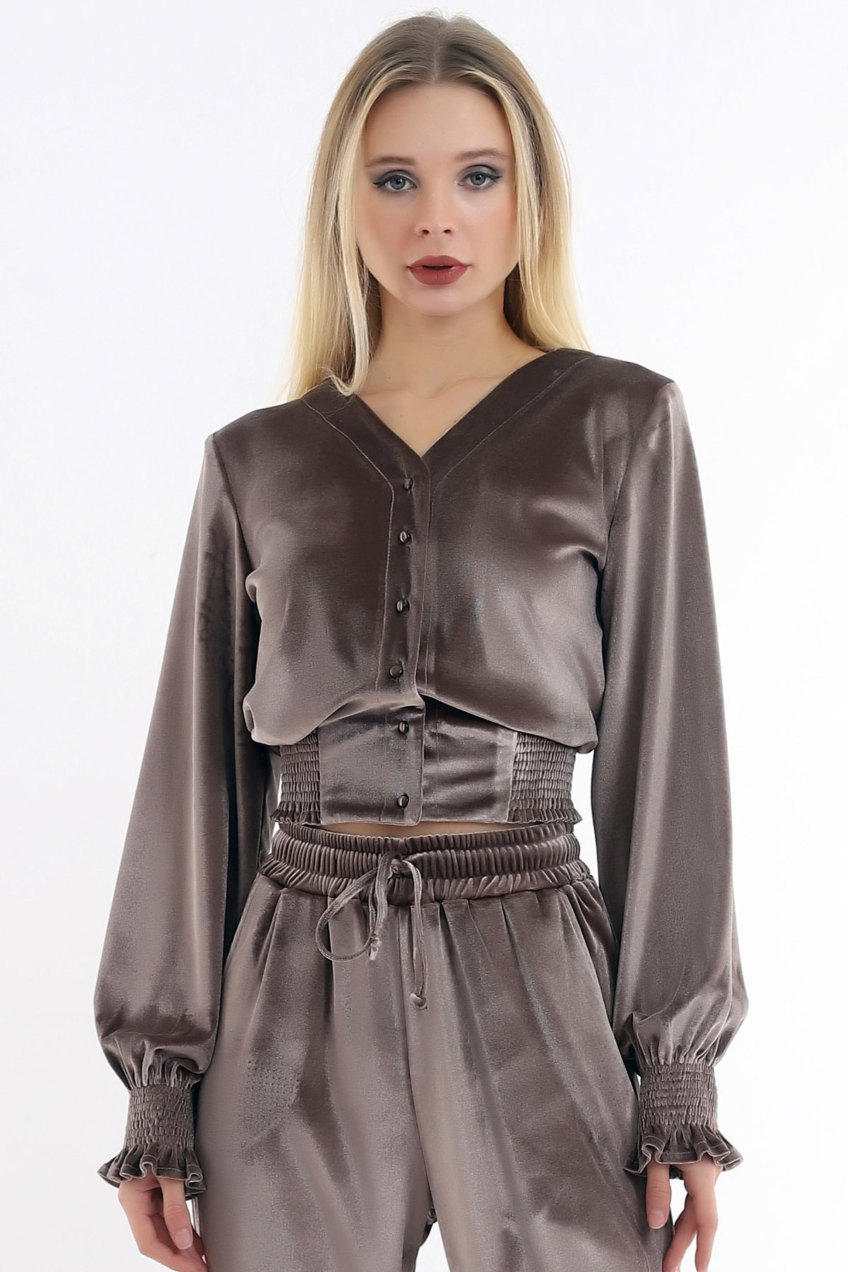 Beli Ve Kolları Gipeli Önü Düğmeli Kadife Bluz Mont